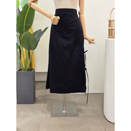 리본 슬릿 롱 스커트