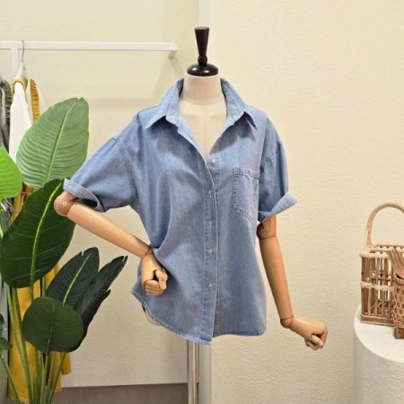 반팔 포켓 데님 셔츠