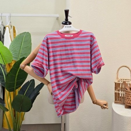 컬러 줄무늬 라운드넥 티셔츠