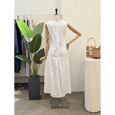 스퀘어넥 핀턱 민소매 원피스