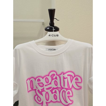 블록 레터링 반팔 티셔츠