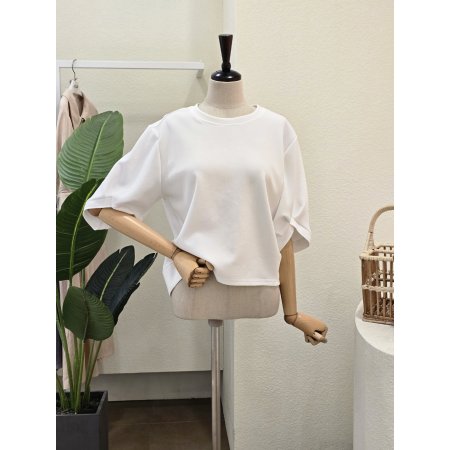 라운드넥 소매 포인트 티세츠