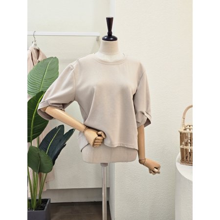 라운드넥 소매 포인트 티세츠