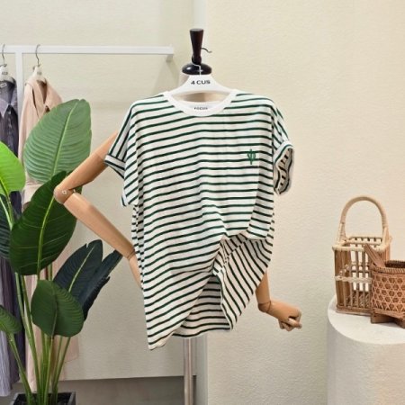 라운드넥 선인장 줄무늬 티셔츠