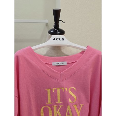 루즈핏 브이넥 레터링 티셔츠