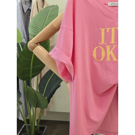 루즈핏 브이넥 레터링 티셔츠