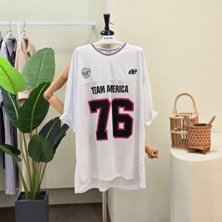 빅 레터링 블록 코어 티셔츠