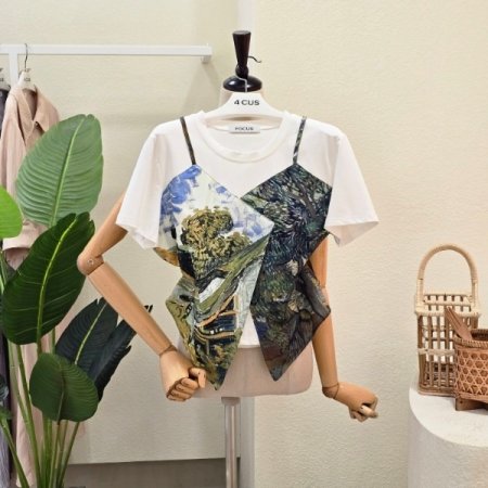 슬릿 뷔스티에 배색 티셔츠