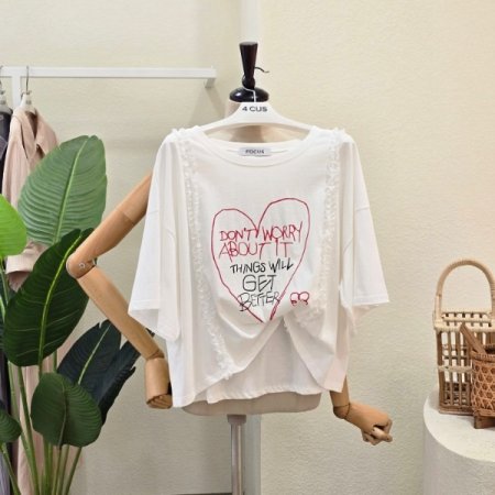 레터링 하트 레이스 배색 티셔츠