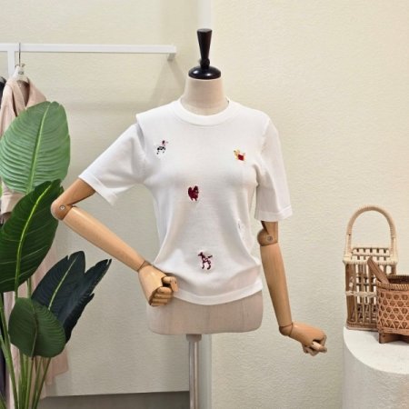 강아지 자수 라운드넥 니트