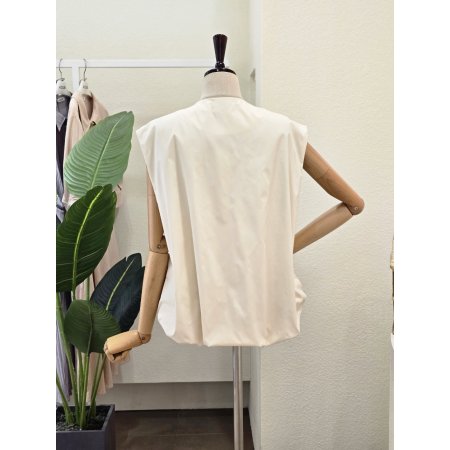 볼륨 라운드 집업 베스트