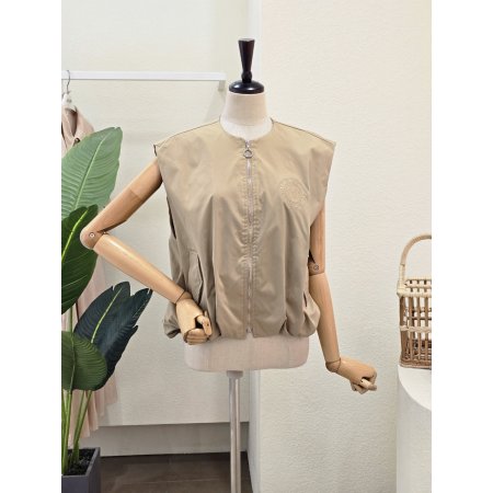 볼륨 라운드 집업 베스트