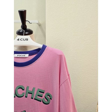 배색 레터링 라운드 티셔츠