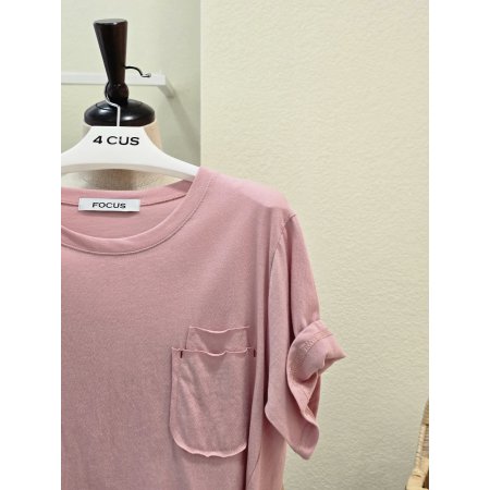 포켓 포인트 라운드 티셔츠