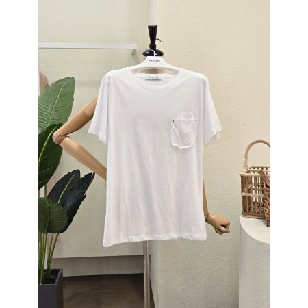 포켓 포인트 라운드 티셔츠