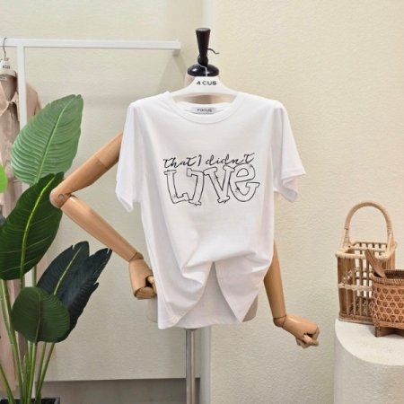 진주 레터링 라운드 티셔츠