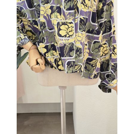 포토 플라워 카라넥 블라우스