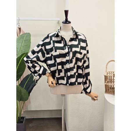 격자 포인트 카라넥 블라우스