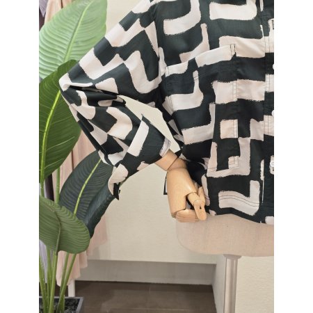 격자 포인트 카라넥 블라우스