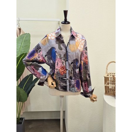 모자이크 패치 카라넥 블라우스