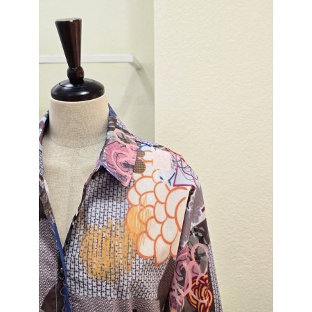 모자이크 패치 카라넥 블라우스