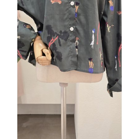 소나무 패턴 카라넥 블라우스