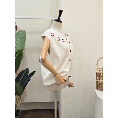 체리 라운드 니트 베스트