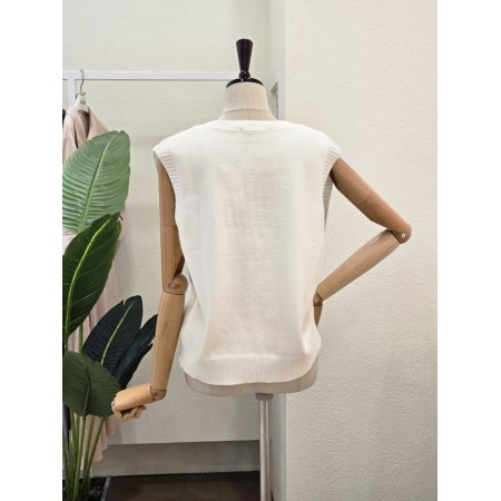 체리 라운드 니트 베스트