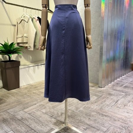 새틴 A라인 롱 스커트