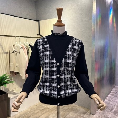 프릴넥 체크 배색 레이어드 니트