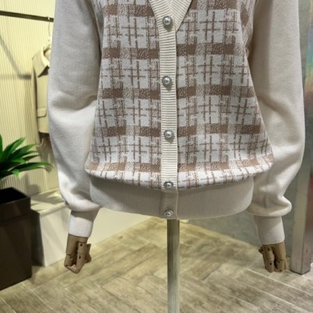 프릴넥 체크 배색 레이어드 니트