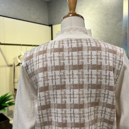 프릴넥 체크 배색 레이어드 니트