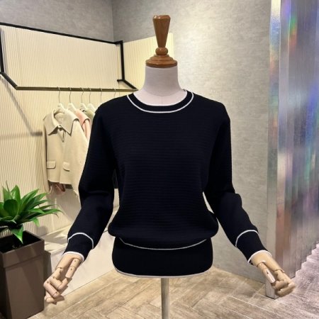 가로 골지 라인 배색 니트