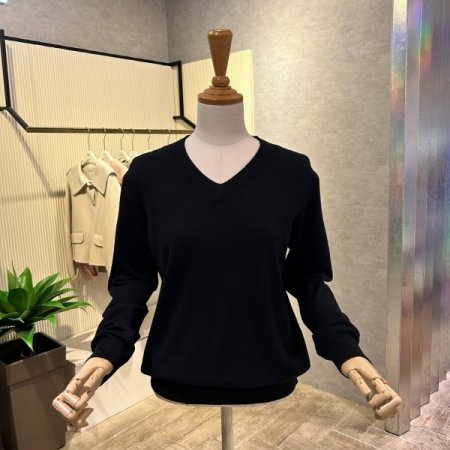 V넥 베이직 니트