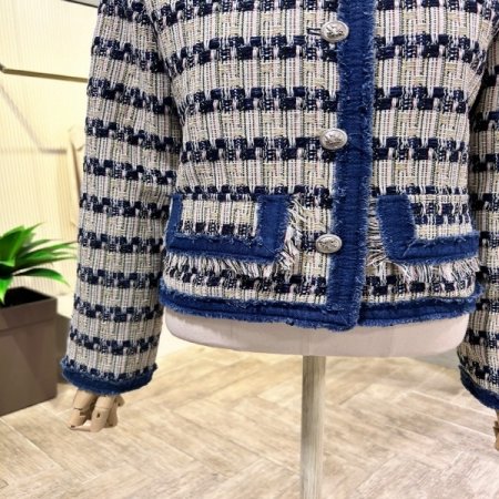 트위드 라인 배색 자켓