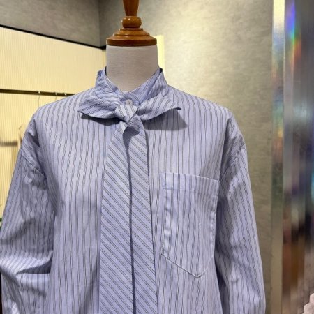 언발 스트라이프 박시 셔츠