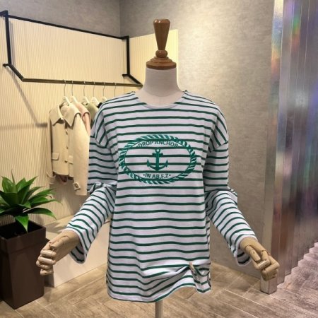 자수 배색 스트라이프 티셔츠