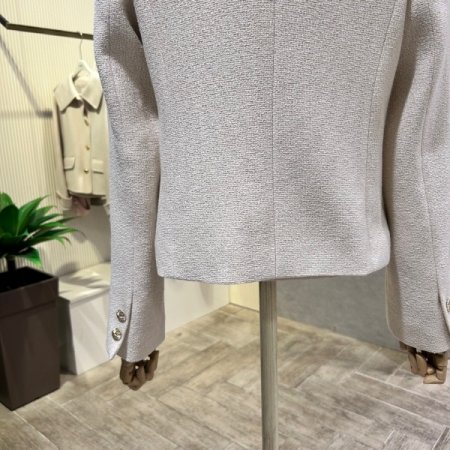 금장 단추 라인 카라 자켓