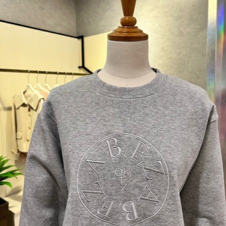 자수 마크 맨투맨 티셔츠