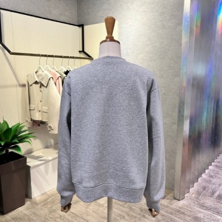 자수 마크 맨투맨 티셔츠