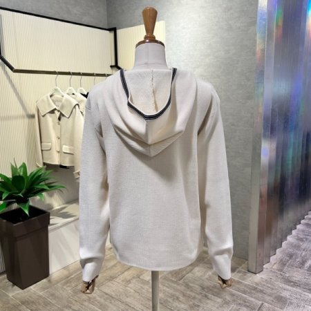 배색 라인 후드 니트