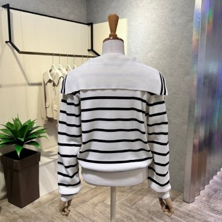 라인 배색 세일러 카라 가디건