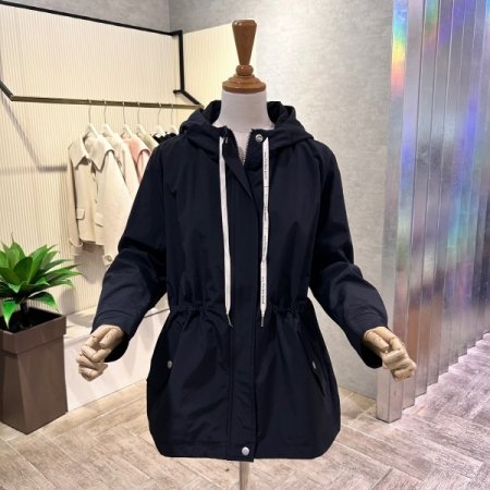 백 레터링 스트링 후드 점퍼