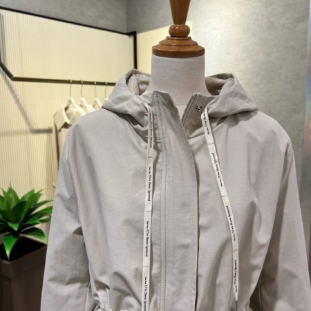 백 레터링 스트링 후드 점퍼