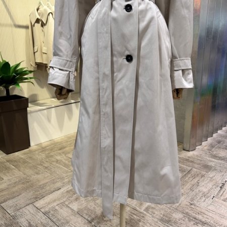 벨티드 트렌치 코트