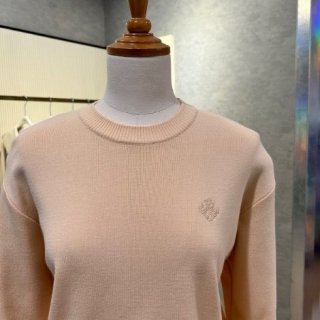 자수마크 심플 니트