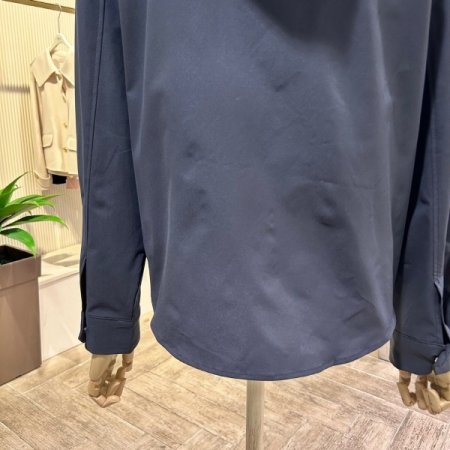 언발 지퍼 후드 점퍼