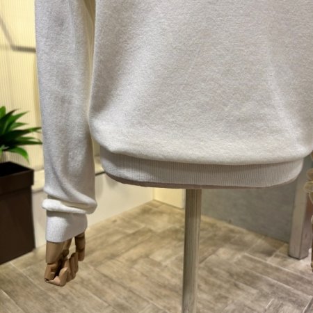 베이직 라운드 니트