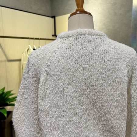 퍼프 칠부 소매 니트