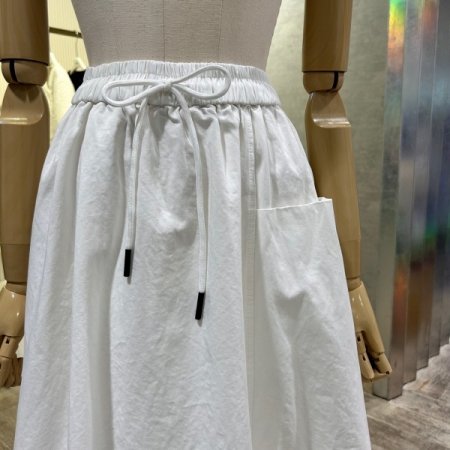 사이드 언발 밴딩 롱 스커트